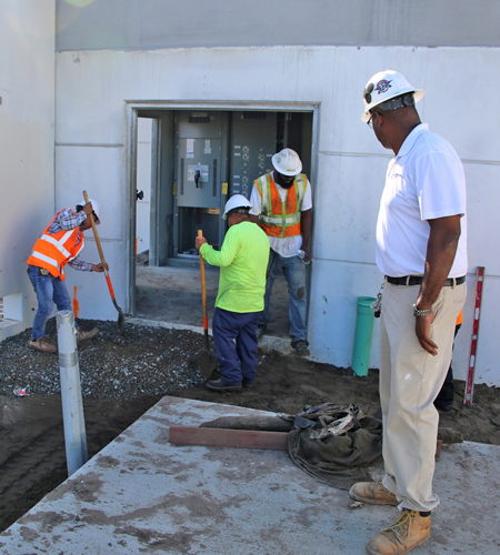 commercial contractor working a school in orlando fl